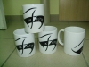 balti-keramikiniai-puodeliai-su-futbolo-klubo-viltis-logo